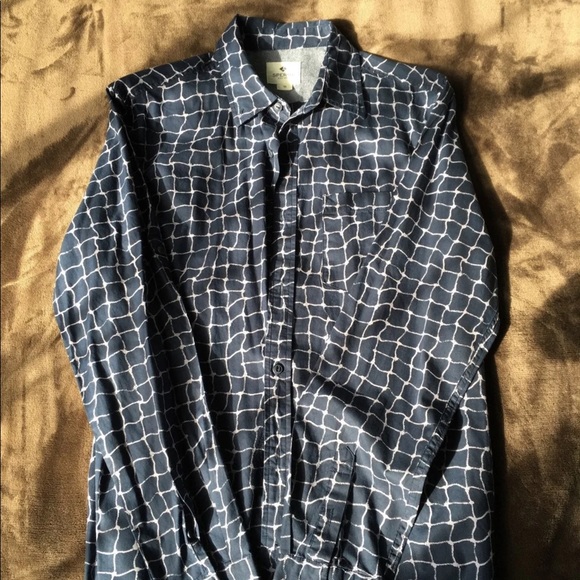 Sperry Button Down Shirt - Picture 2 of 3
